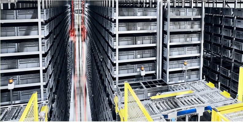 Warehouse storage made of extruded aluminium profiles